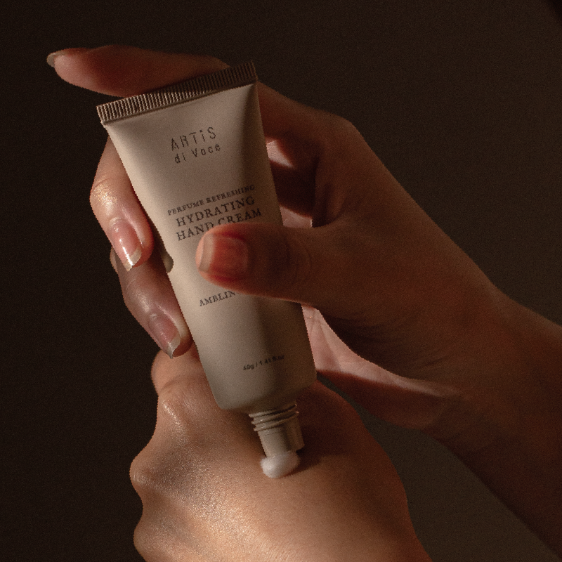 ARTiS di Voce HYDRATING HAND CREAM - SANTALUM