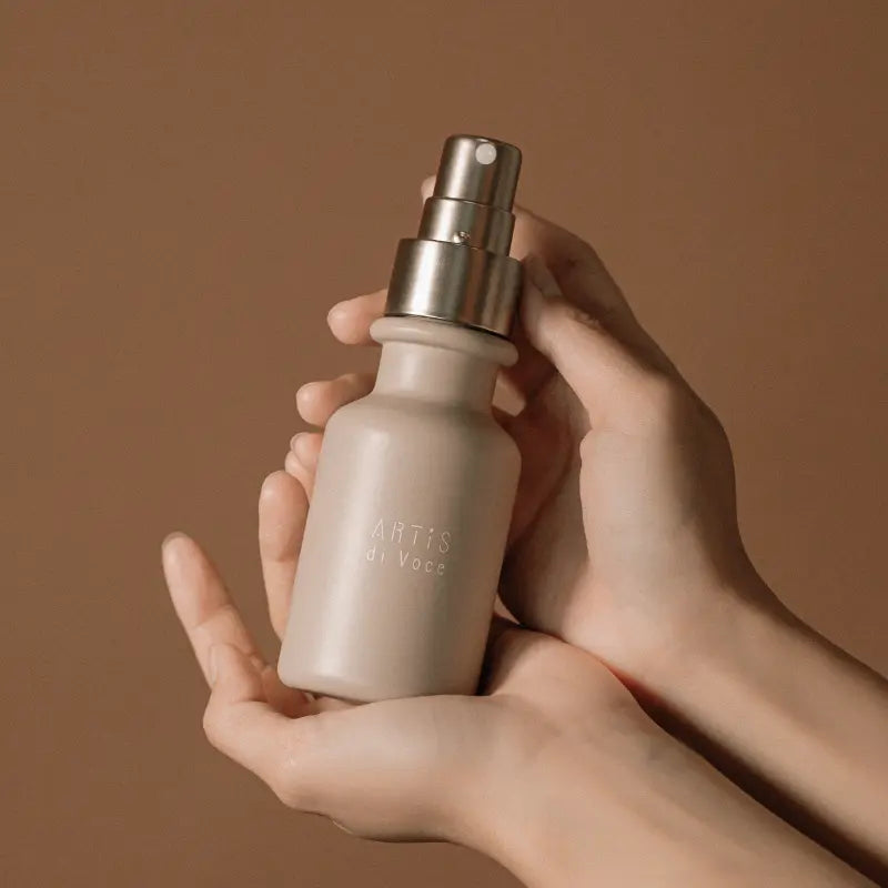 ARTiS di Voce FABRIC SPRAY 120g - AMBLING JASMINE 3302 ARTiS di Voce