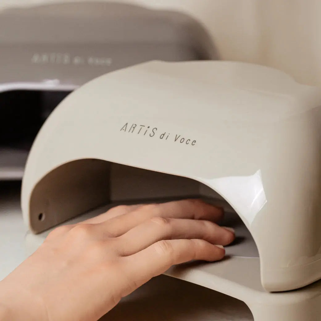 NAIL-GEL-LED-Lamp ARTiS di Voce